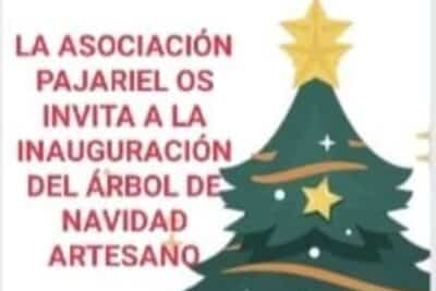 La Asociación Pajariel de Ponferrada inaugura su árbol de navidad artesano