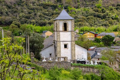Iglesia de San Juan de Paluezas Autor: Hovallef
