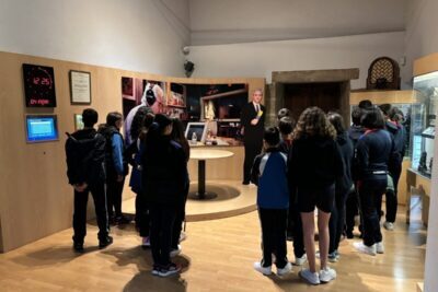 Taller de radio para niños en el Museo Luis del Olmo de Ponferrada