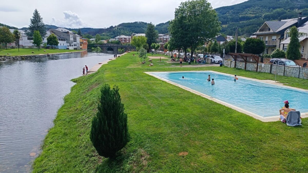 playa fluvia vega de espinareda