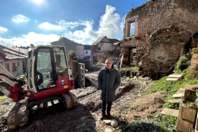 portada obras casco antiguo gil y carrasco 11