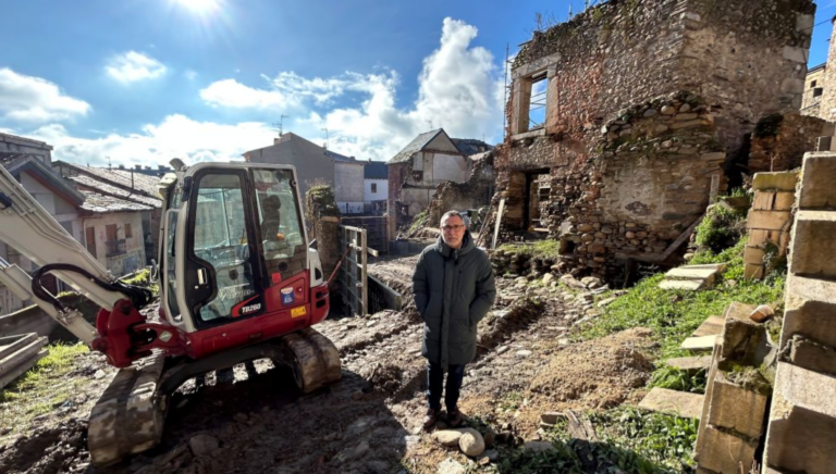 portada obras casco antiguo gil y carrasco 11