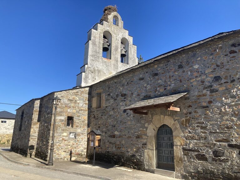 Iglesia de San Juan Bautista en Magaz de Abajo