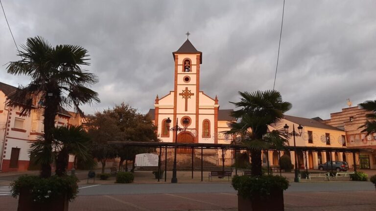 Parroquia de San Cristobal Toral de los Vados