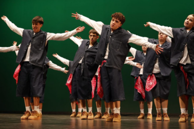 Dance is everywhere por Creative Dance Studio