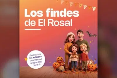 Ilustración de una familia con calabazas de Halloween y el rótulo «Los findes de El Rosal»